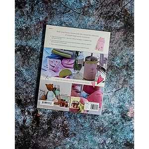 Livre de couture créative Tilda, Sew Pretty Homestyle pour enfants et bébés, fabriqué en papier durable 0g - Product Image 3