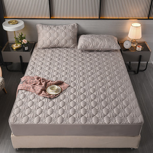 Protector de Colchón de Tela Cepillada <span class=keywords><strong>Impermeable</strong></span> y <span class=keywords><strong>Transpirable</strong></span> con Patrón Acolchado en Relieve de Diseño Mullido y Suave Sábana Bajera Cubrecama - Product Image 4