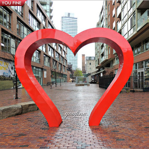 YOUFINE Scultura a Forma di Cuore in Acciaio Inossidabile Lucidato a Specchio, Arte Moderna in Metallo per Paesaggi Urbani Esterni in Vendita - Product Image 3