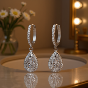 Orecchini Pendenti in Zircone Taglio Pera Placcati in Rodio Oro Bianco Gioielli Classici da Sposa per Donna - Product Image 2