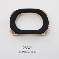 Logo personnalisé pour femmes métal alliage de zinc laiton or broche boucle carrée ornement plat chaîne de chaussures décorations boucles pour sandale