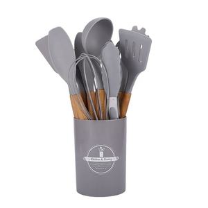 Prix raisonnable, moule en silicone 12 en 1, produits de cuisine, ustensiles de cuisine antiadhésifs résistants à la chaleur avec manche en bois - Product Image 4