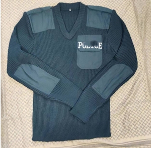 DFW0217 Pull tactique en laine (30%) et acrylique (70%) bleu marine foncé avec poche poitrine et logo brodé personnalisé - Product Image 3