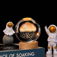 Lampe de nuit personnalisée 60MM 80MM gravée au laser 3D Saturne Lune, boule de cristal K9 polie à la main avec éclairage LED et base en bois