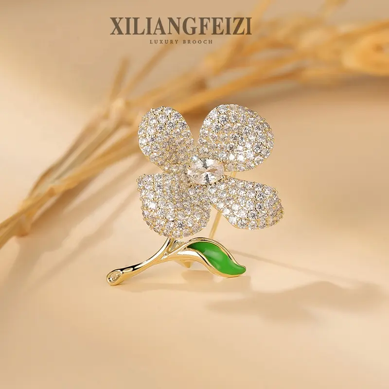 XILIANGFEIZI Korean Style Sweet Women Brooch Copper Zircon Four-leaf Clover Corsage For Shirt Coat Jewelry