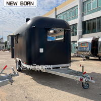 Nouveau camion de restauration rapide entièrement équipé pour la vente de hot-dogs, hamburgers, snacks, chips, bonbons et crèmes glacées, en fibre de verre et aluminium durables