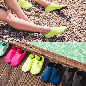 Chaussons et chaussettes aquatiques à séchage rapide, anti-coupure et antidérapants pour la plongée, le surf, la plongée avec tuba et les activités de plage – Chaussures de plongée - Product Image 2