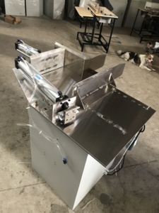Máquina Empacadora de Bolsas de Plástico Simple y Económica para Pañales de Bebé Semiautomática <span class=keywords><strong>Newlife</strong></span> con Componentes Centrales de Rodamiento - Product Image 3