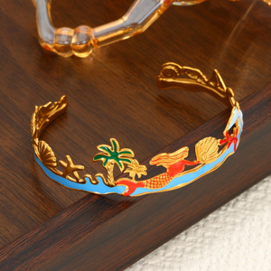 กำไลข้อมือแบบเปิดลายธีมมหาสมุทรเคลือบทอง 18K ประดับด้วยเคลือบสีรูปนางเงือก กันน้ำ ปรับขนาดได้ สำหรับผู้หญิง JAJGI - Product Image 6