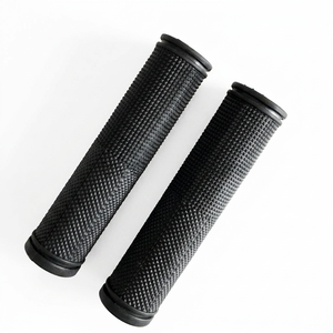 Poignées de guidon de vélo de montagne 22,2 mm en caoutchouc souple noir antidérapant - Product Image 1