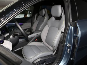 Lynk & Co 08 EM-P 2026 220KM 4WD Performance Halo, SUV Mediano Híbrido Enchufable, Vehículo Usado - Product Image 4