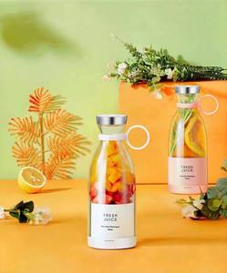 Vente en gros DD1554 Mini-bouteille à jus portable à 6 lames, presse-agrumes USB domestique, mixeur sans fil rechargeable pour fruits - Product Image 2