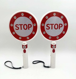 Tablero peatonal reflectante de doble cara, señal intermitente LED de mano, señal de parada de Control de tráfico - Product Image 4