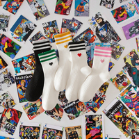 Chaussettes en coton respirantes pour femmes, printemps, motif de dessin animé, cadeau pour filles, mignonnes, kawaii, noir et blanc, mode de rue