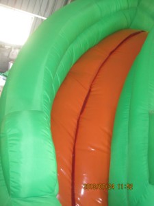 Tobogán inflable gigante de nylon con piscina de pelotas para la diversión de los niños con deslizamientos y juegos de pelotas. - Product Image 2