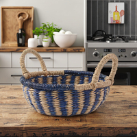Panier de rangement multifonctionnel Girida en jonc de mer naturel, design moderne et épuré, fabriqué avec précision, avec poignée