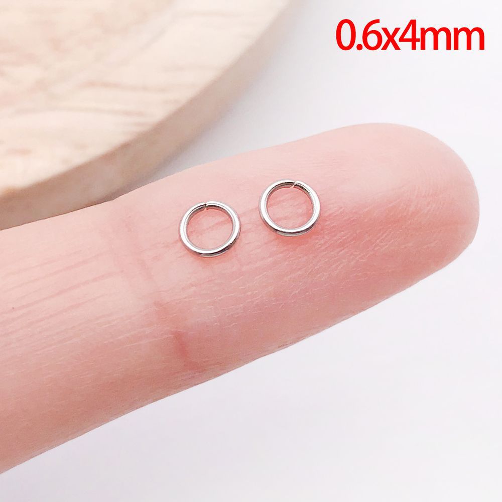 1 anillo de circuito cerrado de color acero de 0,6*4 mm - 0,03 g - 12599
