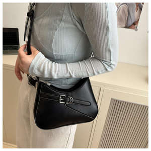 Bolso de hombro nuevo, elegante y a la moda, de diseño exclusivo con textura de alta gama para mujer, en color sólido. - Product Image 4