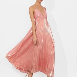 Nouvelle Robe de Soirée Élégante pour Femme, Col en V, Dos Nu, Silhouette Évasée, Plissée, à Volants, Col Halter, Longue, Idéale pour les Fêtes - Product Image 2