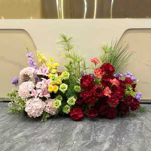 ช่อดอกไม้ประดิษฐ์สีขาวผสมเขียว ประกอบด้วยกุหลาบ ไฮเดรนเยีย และเดลฟีเนียม ตกแต่งงานแต่งงานแบบแฮนด์เมด สำหรับตกแต่งโต๊ะกลาง - Product Image 5