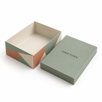 Emballage cadeau en carton rigide à deux pièces avec estampage à chaud, gaufrage, insert en mousse, logo personnalisé, impression personnalisée pour bougie