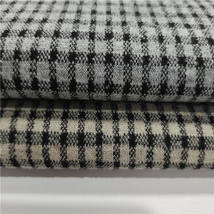 ผ้าทวีดลายสก็อตเนื้อผ้าถักนิตติ้งอย่างดี ยืดหยุ่นได้ ผลิตจากโรงงานเสื้อผ้า เหมาะสำหรับตัดเย็บเสื้อโค้ทและแจ็คเก็ต - Product Image 5