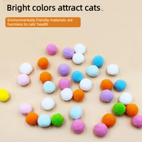 Lanceur de balles pour chat en plastique avec 20 balles en peluche, jouet interactif manuel pour chaton, idéal pour l'intérieur et soulage l'ennui