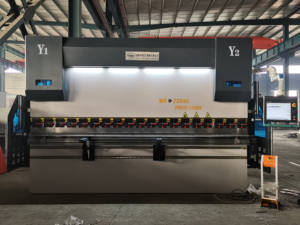 DA69T Dual Servo Motor Control Máquina De Dobra 220T4000mm 8 + 1 Z-axis CNC Sistema Máquina De Dobra - Product Image 3