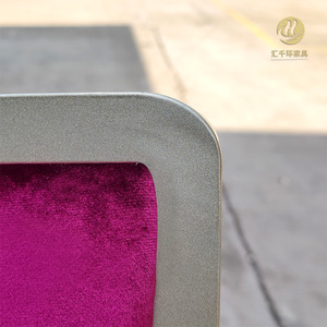 Silla de restaurante Huiqianhuan, tapizada en terciopelo, con estructura de aluminio y cojín, para uso en banquetes. - Product Image 3