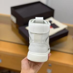 Chaussures de sport de luxe de haute qualité pour hommes et femmes VLT Haute tige Extérieur Maille respirante Légère Antidérapante Tendance Décontractée - Product Image 5