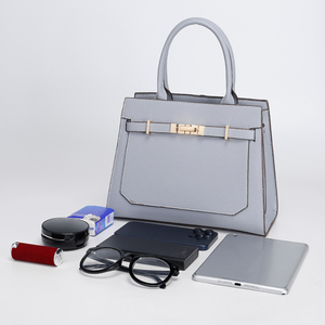 Borse a <span class=keywords><strong>tracolla</strong></span> Vintage personalizzate In vera pelle con disegni famosi vendita calda In borse di moda di lusso e borse da <span class=keywords><strong>donna</strong></span> - Product Image 3