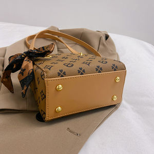 定制设计可爱女士斜挎包耐用休闲几何图案手提包拉链封口PU便携式613 - Product Image 4