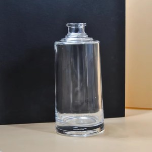 Botellas de Vidrio Vacías de Alta Calidad para Licores, Vodka y Ginebra, 500 ml, Venta al por Mayor de Fábrica - Product Image 2