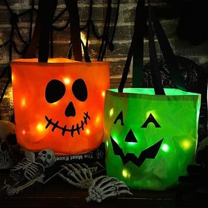 Secchiello per Dolcetti di Halloween per Bambini, Sacchetti Luminosi a Forma di Zucca, Cestini LED per Dolcetti di Halloween, Borsa Riutilizzabile per Regali e Caramelle - Product Image 3