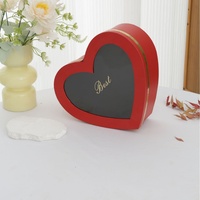 Nouveauté - Coffret cadeau d'amour - Bouquet de roses et de fruits roses - Coffret de fleurs en forme de cœur pour la Saint-Valentin avec fenêtre en PVC transparent