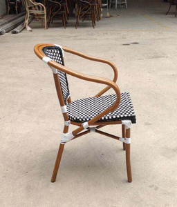<span class=keywords><strong>Chaise</strong></span> de <span class=keywords><strong>salle</strong></span> <span class=keywords><strong>à</strong></span> <span class=keywords><strong>manger</strong></span> d'extérieur en <span class=keywords><strong>rotin</strong></span> PE et aluminium, imperméable - <span class=keywords><strong>Chaise</strong></span> de patio durable et confortable, tressée <span class=keywords><strong>à</strong></span> la main, pour hôtel/jardin - Product Image 4