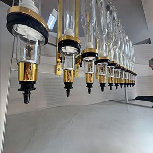 Machine de remplissage manuelle de parfum haut de gamme 2026 à 12 têtes, distributeur de fragrance, équipement de bar pour la vente au détail en boutique, remplisseur de flacons - Product Image 2