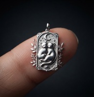 Collier en gros en acier inoxydable avec pendentif griffes d'horreur et crâne, style rock alternatif, pour la fabrication de bijoux en vrac