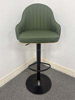 Vente en gros de tabourets de bar commerciaux pivotants en PU, tabourets de bar ergonomiques avec dossiers, chaises de bar de comptoir vertes américaines de luxe léger