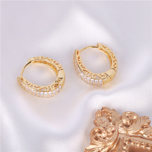 Pendientes de Diamantes, Aro de Oro, Corte Brillante Redondo, para Uso Diario de Mujeres - Product Image 3