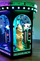 Machine de jeu de poupée cadeau à prix réduit Fortune Castle de luxe à pièces jouet et simulateur de poupée à ciseaux simples Machine de jeu en peluche