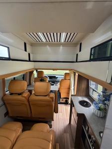 Camping-car Sinotruk <span class=keywords><strong>Pioneer</strong></span> V Pop Top, moteur diesel Weichai 2.0T, véhicule de tourisme extérieur personnalisé en usine avec cuisine - Product Image 4