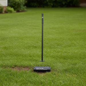 Aérateur de pelouse manuel, outil à pousser noir avec poignée de 58 pouces pour pelouses, cours et jardins - Product Image 2