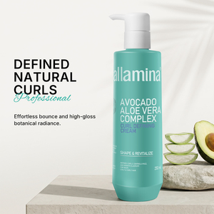Crème définissante pour boucles Pallamina Organic Vegan avec complexe d'avocat et d'aloe vera pour cheveux ondulés, bouclés et crépus, pour brillance et souplesse - Product Image 2