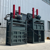 Vente en gros de presse à balles hydraulique verticale presse à eau en plastique presse à balles machine à balles en plastique 300kg bouteilles PET déchets