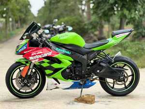 Kawasaki <span class=keywords><strong>Ninja</strong></span> <span class=keywords><strong>ZX</strong></span> - 6R 636cc Moteur refroidi par eau <span class=keywords><strong>Moto</strong></span> sportive haute performance Motos à essence - Product Image 4