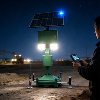 Tour d'éclairage solaire avec lumière LED puissante pour l'éclairage extérieur nocturne