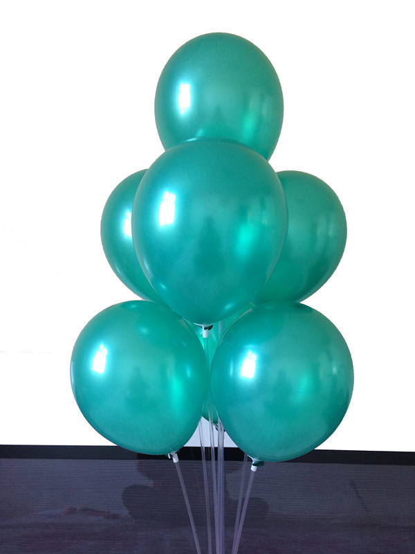 สีเขียว