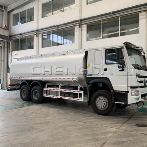 Nouveau <span class=keywords><strong>camion</strong></span> réservoir d'huile de carburant, 40,000 <span class=keywords><strong>litres</strong></span>, à bas prix, usine chinoise, livraison gratuite - Product Image 3