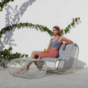 Ensemble de canapés en rotin d'extérieur moderne, meubles de jardin en alliage d'aluminium, design durable et luxueux - Product Image 4